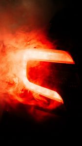 Превью обои автомобиль, фонарь, свет, дым, красный, темный