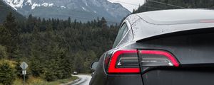 Превью обои автомобиль, спорткар, вид сзади, фара