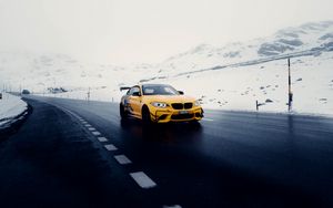 Превью обои автомобиль, спорткар, желтый, дорога, снег