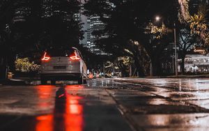 Превью обои автомобиль, улица, ночь, огни, город