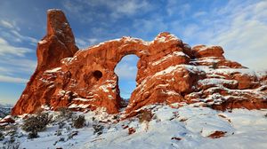 Превью обои башенная арка, рельеф, снег, природа