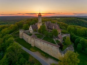 Превью обои башни, дом, деревья, рассвет, природа