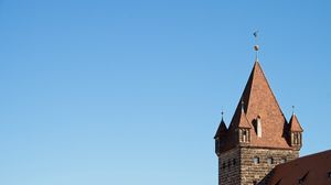Превью обои башни, здание, архитектура, кирпичи, небо