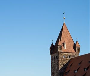 Превью обои башни, здание, архитектура, кирпичи, небо