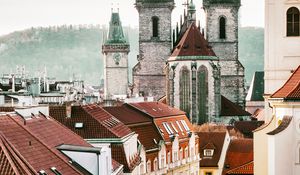 Превью обои башни, здания, крыши, архитектура, улица, город