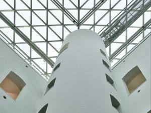 Превью обои башня, архитектура, линии, окна
