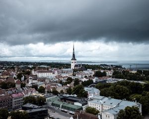 Превью обои башня, часовня, город, здания, крыши