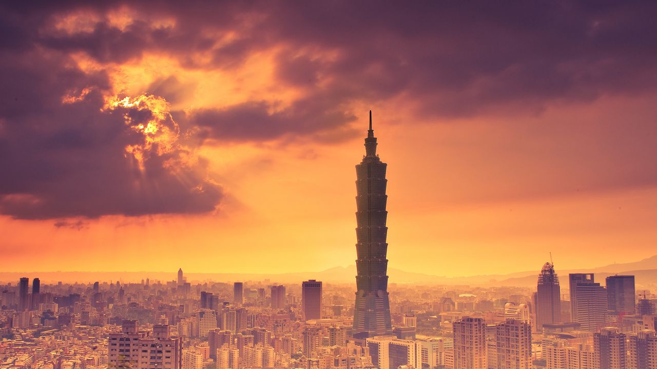Обои башня, здание, тайбэй, тайвань, кнр, небо, облака, лучи солнца