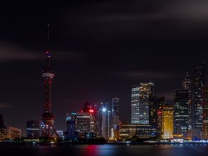 Превью обои башня, здания, море, ночь, город