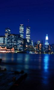 Превью обои башни-близнецы, нью-йорк, втц, небоскребы, река, мост, ночь, город, манхэттен, всемирный торговый центр