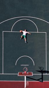 Превью обои баскетбольная площадка, баскетболист, вид сверху, баскетбол, площадка