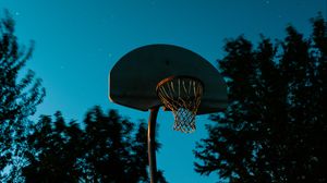 Превью обои баскетбольное кольцо, баскетбол, корзина, звездное небо, темный
