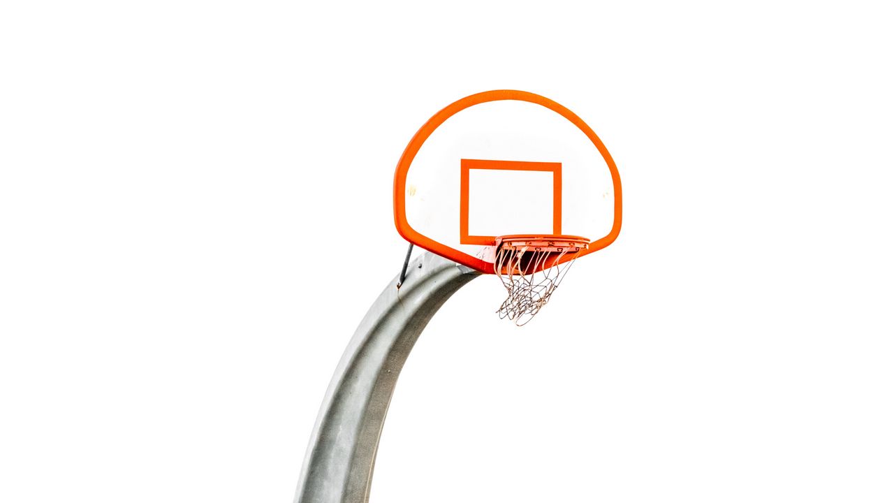Обои баскетбольное кольцо, площадка, столб, баскетбол, спорт