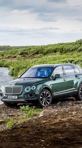 Превью обои bentley, bentayga, вид сбоку