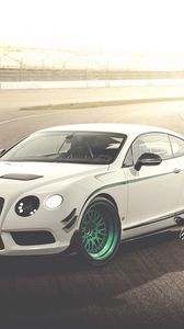 Превью обои bentley, continental, gt3-r, белый, вид сбоку