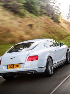 Превью обои bentley, continental, gt, белый, авто, движение, вид сзади