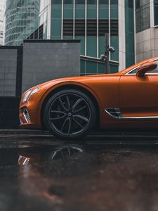 Превью обои bentley continental gt, bentley, машина, оранжевый, вид сбоку, колесо