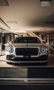 Превью обои bentley flying spur, bentley, автомобиль, серый, вид спереди