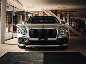 Превью обои bentley flying spur, bentley, автомобиль, серый, вид спереди