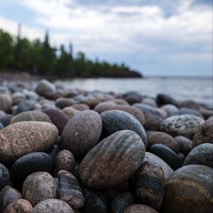 Превью обои берег, камни, галька, море, вода