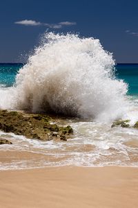 Превью обои берег, море, брызги, волна, природа