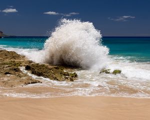 Превью обои берег, море, брызги, волна, природа