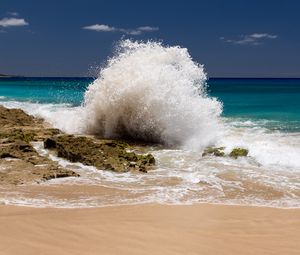 Превью обои берег, море, брызги, волна, природа