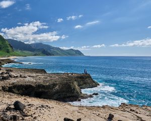 Превью обои берег, море, холмы, пейзаж, природа