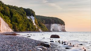 Превью обои берег, море, камни, скала, деревья