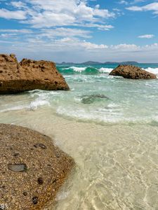 Превью обои берег, море, вода, камни, пейзаж