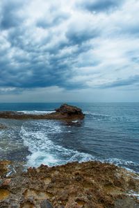 Превью обои берег, море, вода, волны, пейзаж