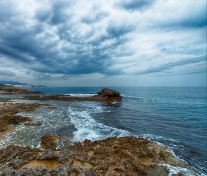 Превью обои берег, море, вода, волны, пейзаж