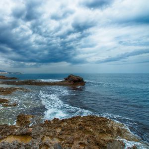 Превью обои берег, море, вода, волны, пейзаж