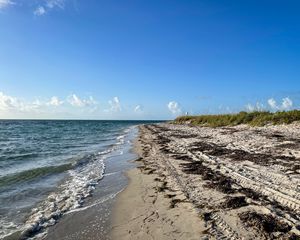 Превью обои берег, море, волны, пейзаж, облака