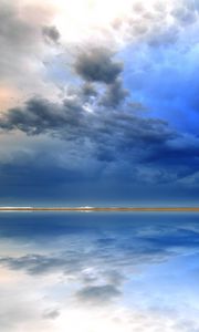 Превью обои берег, вода, облака, отражение, пейзаж