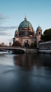 Превью обои берлинский кафедральный собор, собор, река, архитектура, германия