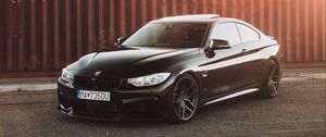 Превью обои bmw 320i, bmw, машина, черный