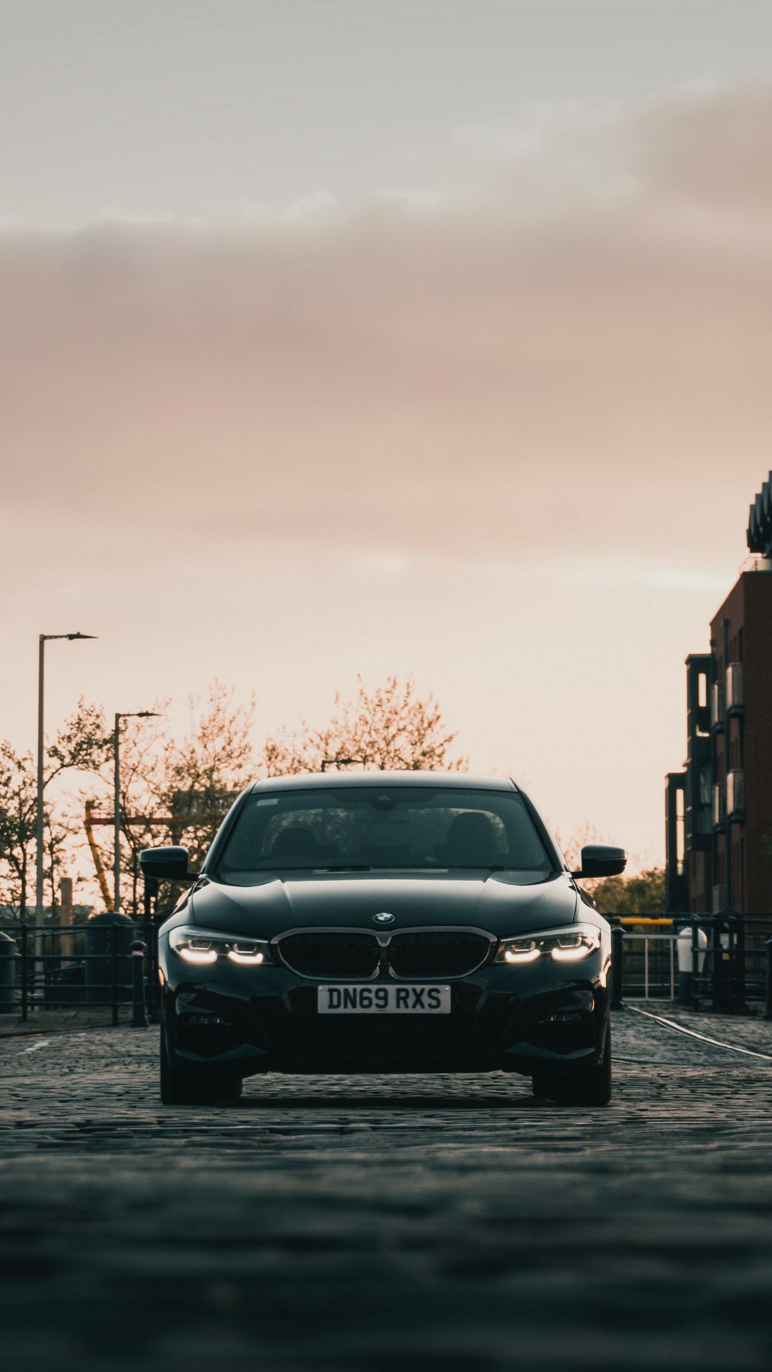 Скачать 1080x1920 bmw 3 series m, bmw, автомобиль, спорткар, вид спереди  обои, картинки samsung galaxy s4, s5, note, sony xperia z, z1, z2, z3, htc  one, lenovo vibe