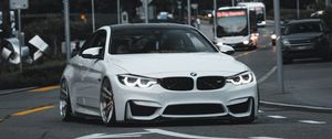 Превью обои bmw 3 series m, bmw, автомобиль, спорткар, вид спереди, дорога