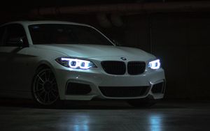 Превью обои bmw 3 series m, bmw, автомобиль, спорткар, фары