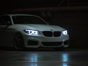 Превью обои bmw 3 series m, bmw, автомобиль, спорткар, фары