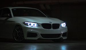 Превью обои bmw 3 series m, bmw, автомобиль, спорткар, фары, свечение