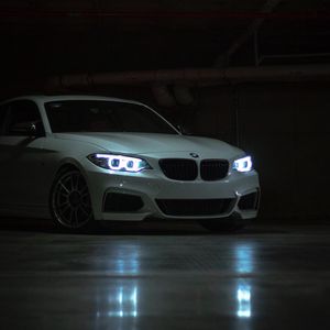 Превью обои bmw 3 series m, bmw, автомобиль, спорткар, фары, свечение