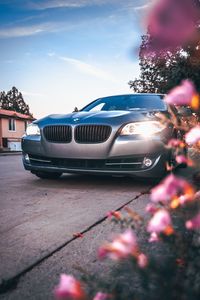 Превью обои bmw 535, bmw, машина, серый, вид спереди