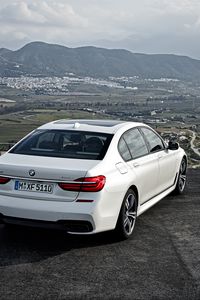 Превью обои bmw, 750li, xdrive, белый, вид сзади