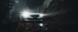 Превью обои bmw, автомобиль, белый, свет, вид спереди