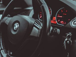 Превью обои bmw, автомобиль, руль, спидометр