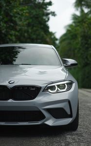 Превью обои bmw, автомобиль, серый, дорога, вид спереди