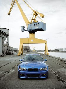 Превью обои bmw, автомобиль, синий, вид спереди, дорога