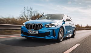 Превью обои bmw, автомобиль, скорость